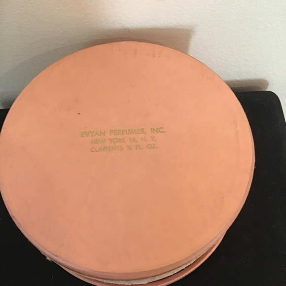 Vintage Rare White Shoulders By Evan Picone Pure Perfume 1/4oz Lace - Picture 6 of 7